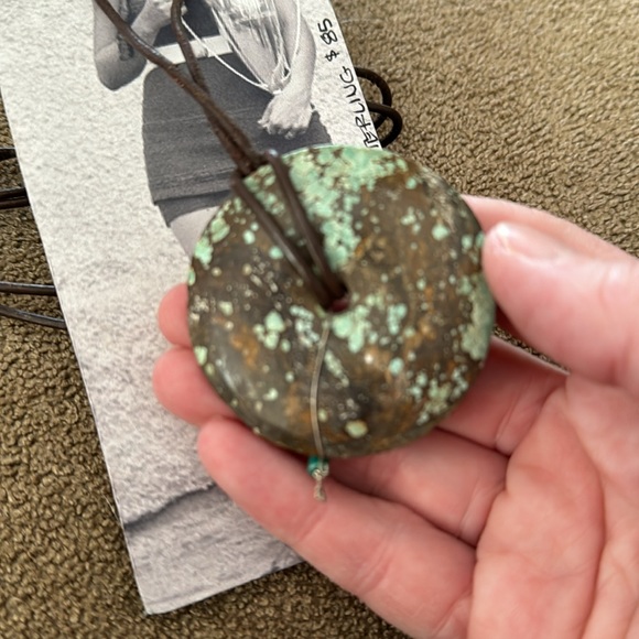 Turquoise & Silver Pendant Leather Cord Necklace (TD) - Picture 5 of 5